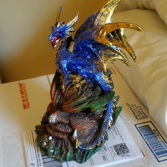 Tree dragon - Picture 1 of 6